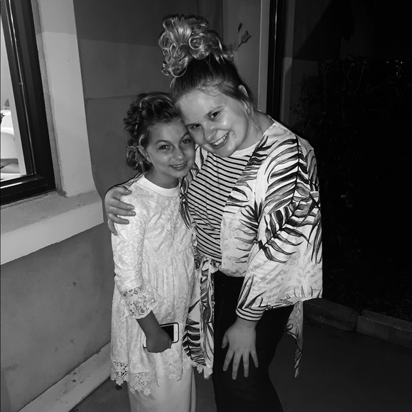 Meet your Posher, Kaylan - Picture 2 of 5